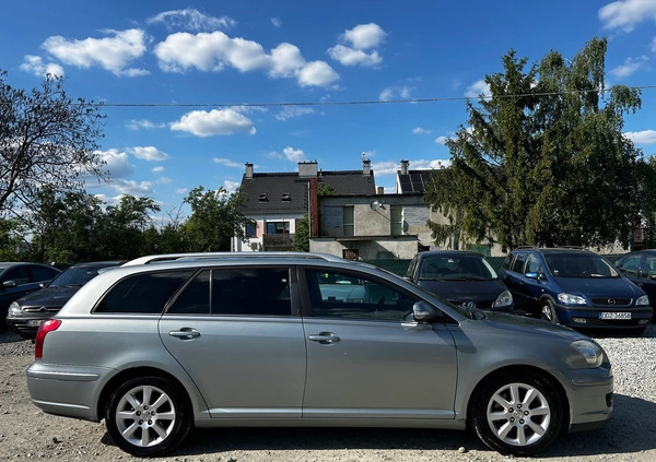 Toyota Avensis cena 5900 przebieg: 613000, rok produkcji 2007 z Wrocław małe 172